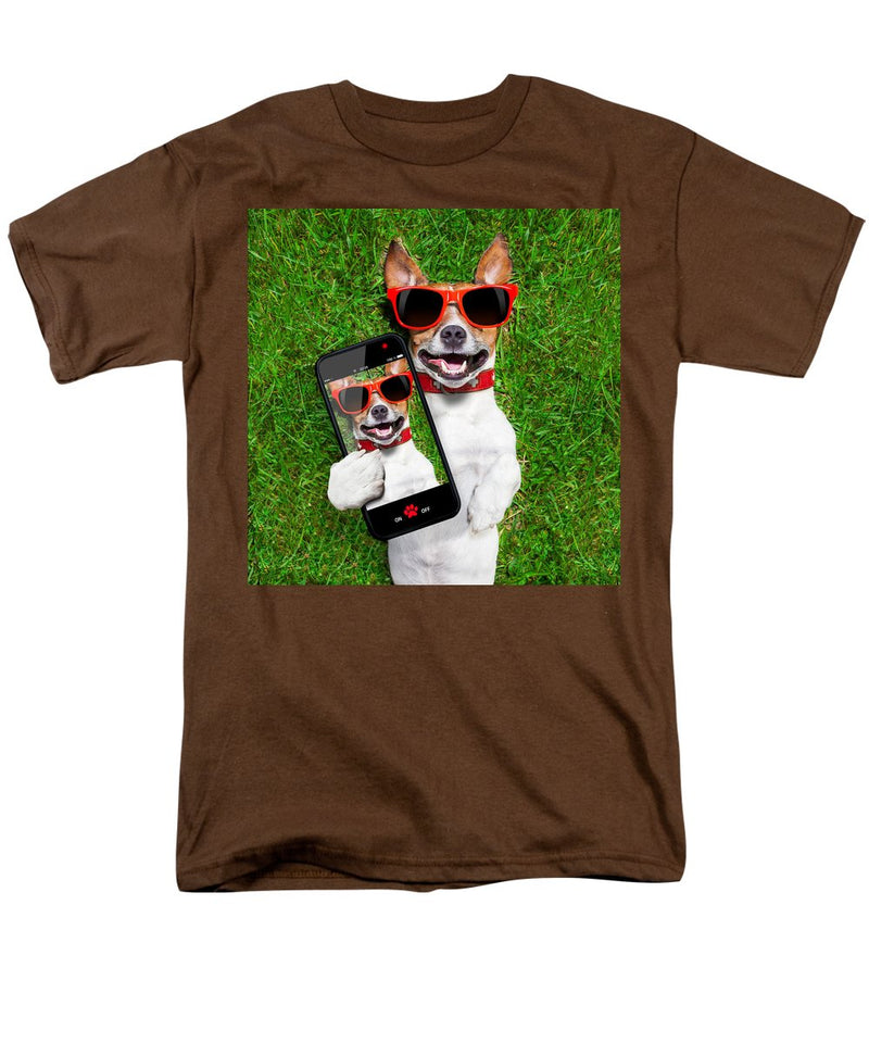 Dog Selfie - Men's T-Shirt  (Regular Fit)