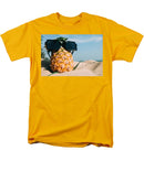 Sunglasses on Pineapple - Men's T-Shirt  (Regular Fit)