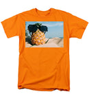 Sunglasses on Pineapple - Men's T-Shirt  (Regular Fit)