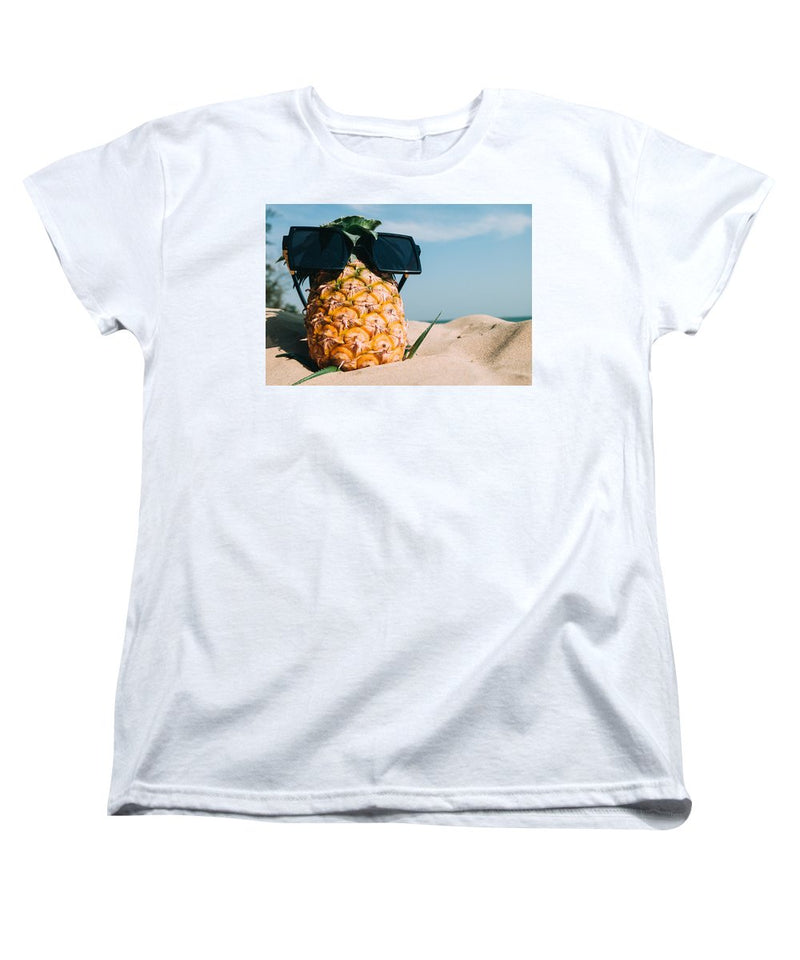 Sunglasses on Pineapple - Women's T-Shirt (Standard Fit)